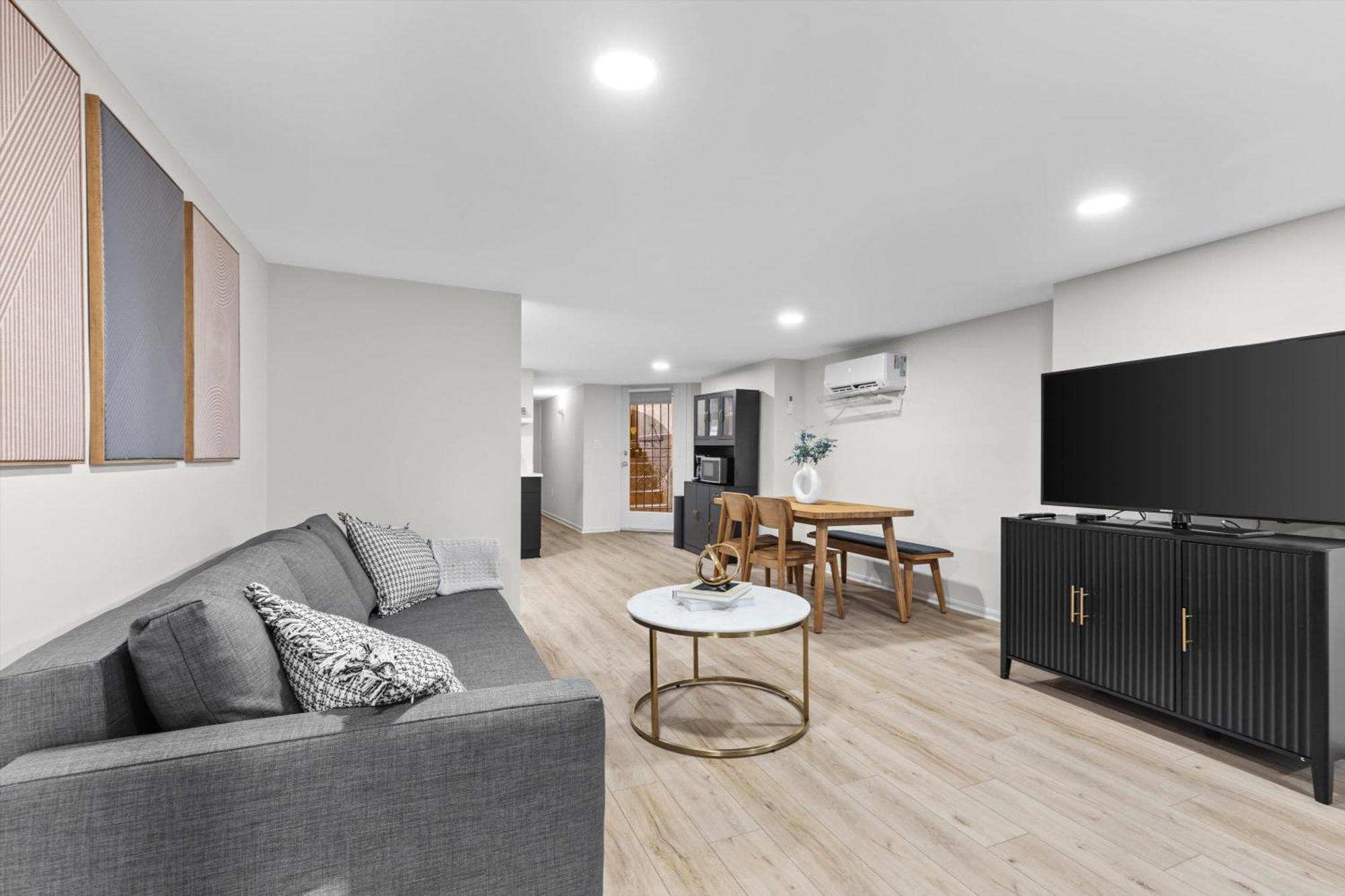 Spacious Nw Apt Steps To 14Th Street Corridor Washington Exterior foto