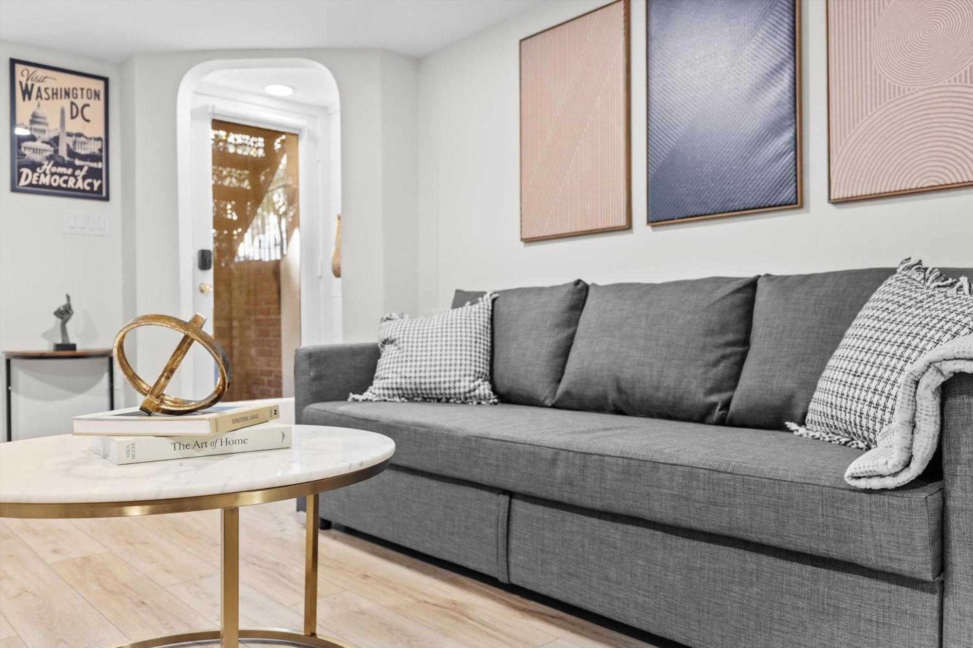Spacious Nw Apt Steps To 14Th Street Corridor Washington Exterior foto